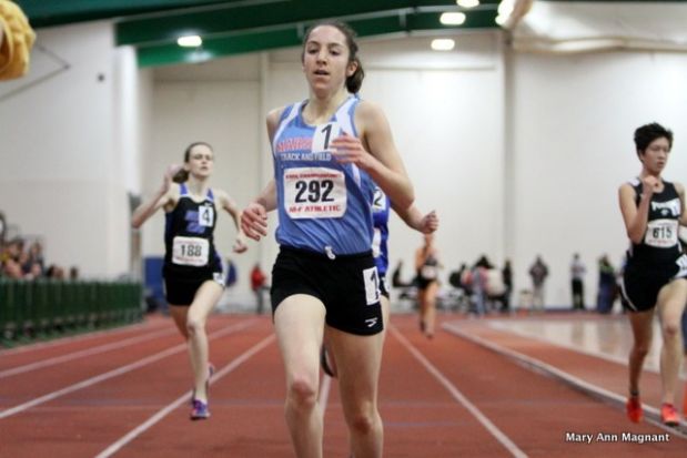 heather-holt-winning-1600m.jpg