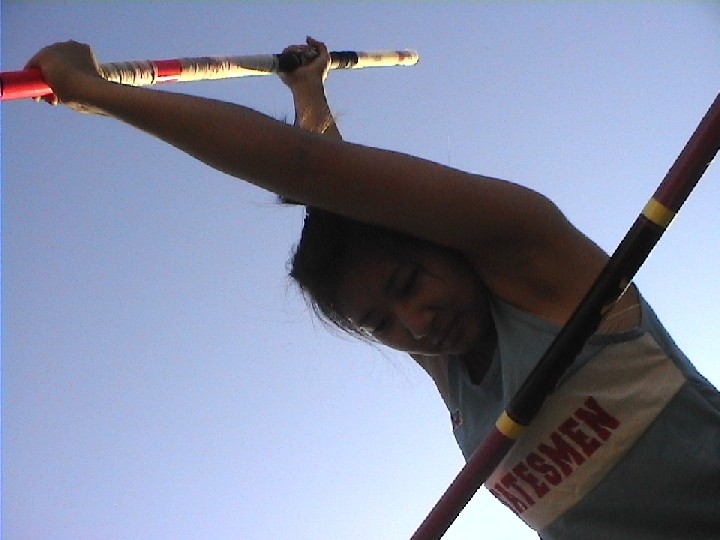 katie-vaulting.jpg